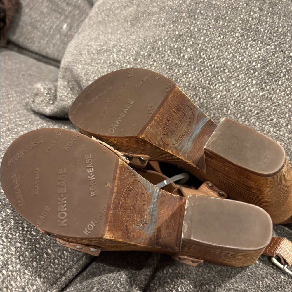 Kork-Ease Women's Brown Leather Sandals - Picture 4 of 6